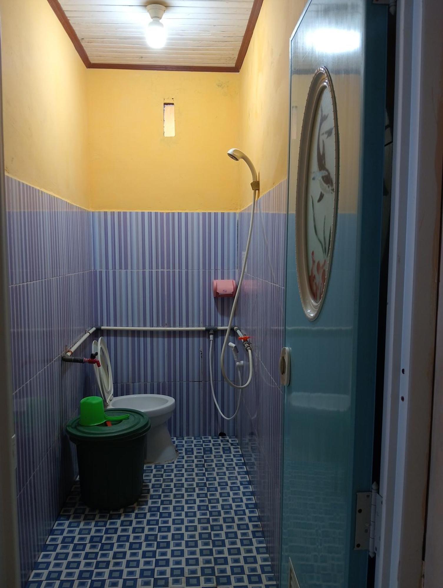 Mamalis Homestay Manado Exterior photo